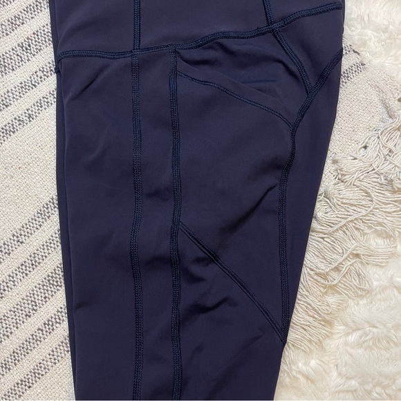 𝚕𝚞𝚕𝚞𝚕𝚎𝚖𝚘𝚗 𝚒𝚗 𝚖𝚘𝚟𝚎𝚖𝚎𝚗𝚝 𝚕𝚎𝚐𝚐𝚒𝚗𝚐 𝟸𝟻“ ✽ 𝚜𝚒𝚣𝚎 𝟺 - Picture 4 of 8